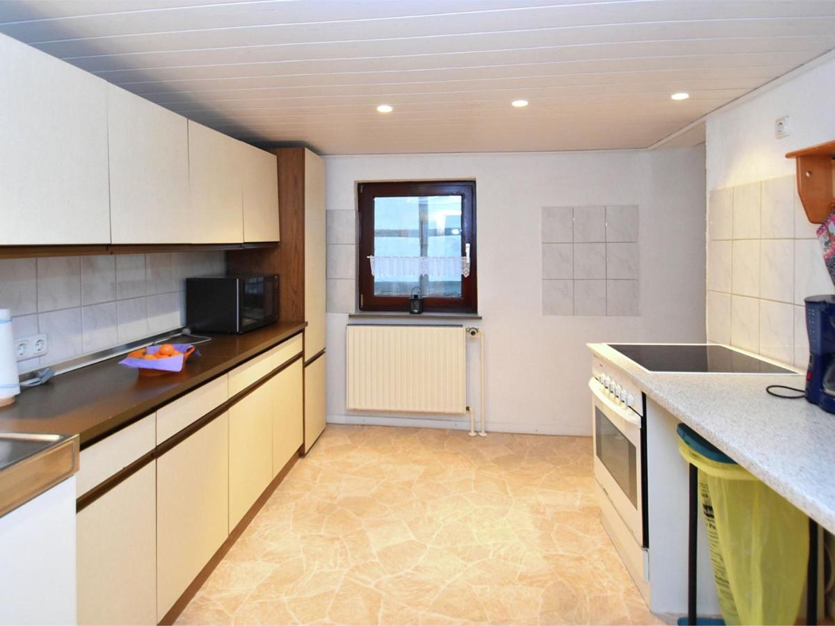 Small Apartment In Hesse With Terrace And Garden Frielendorf Luaran gambar